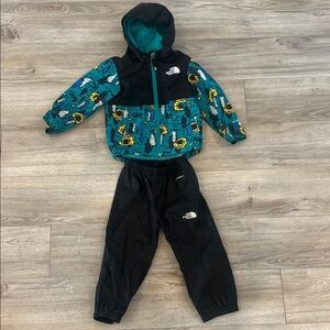 The North Face Kids' Zipline Rain Jacket and Pants Black and Teal Patterned
